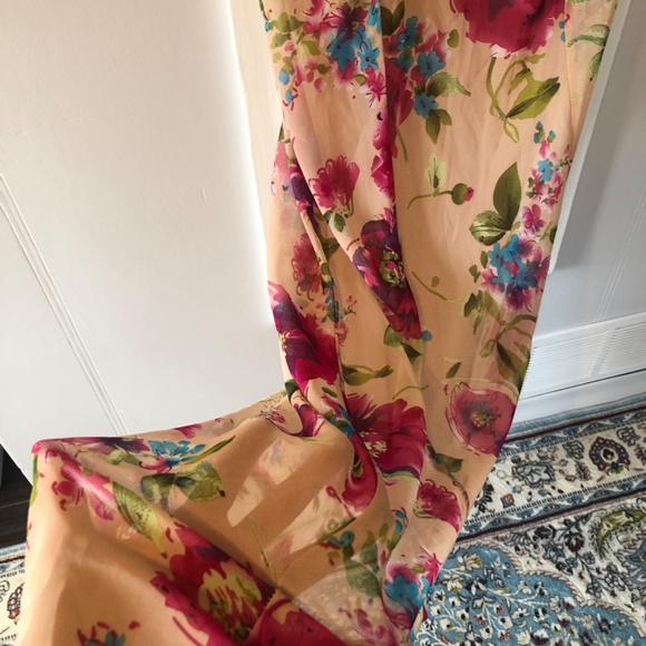 Gorgeous wedding guest dress NWT - Picture 6 of 9